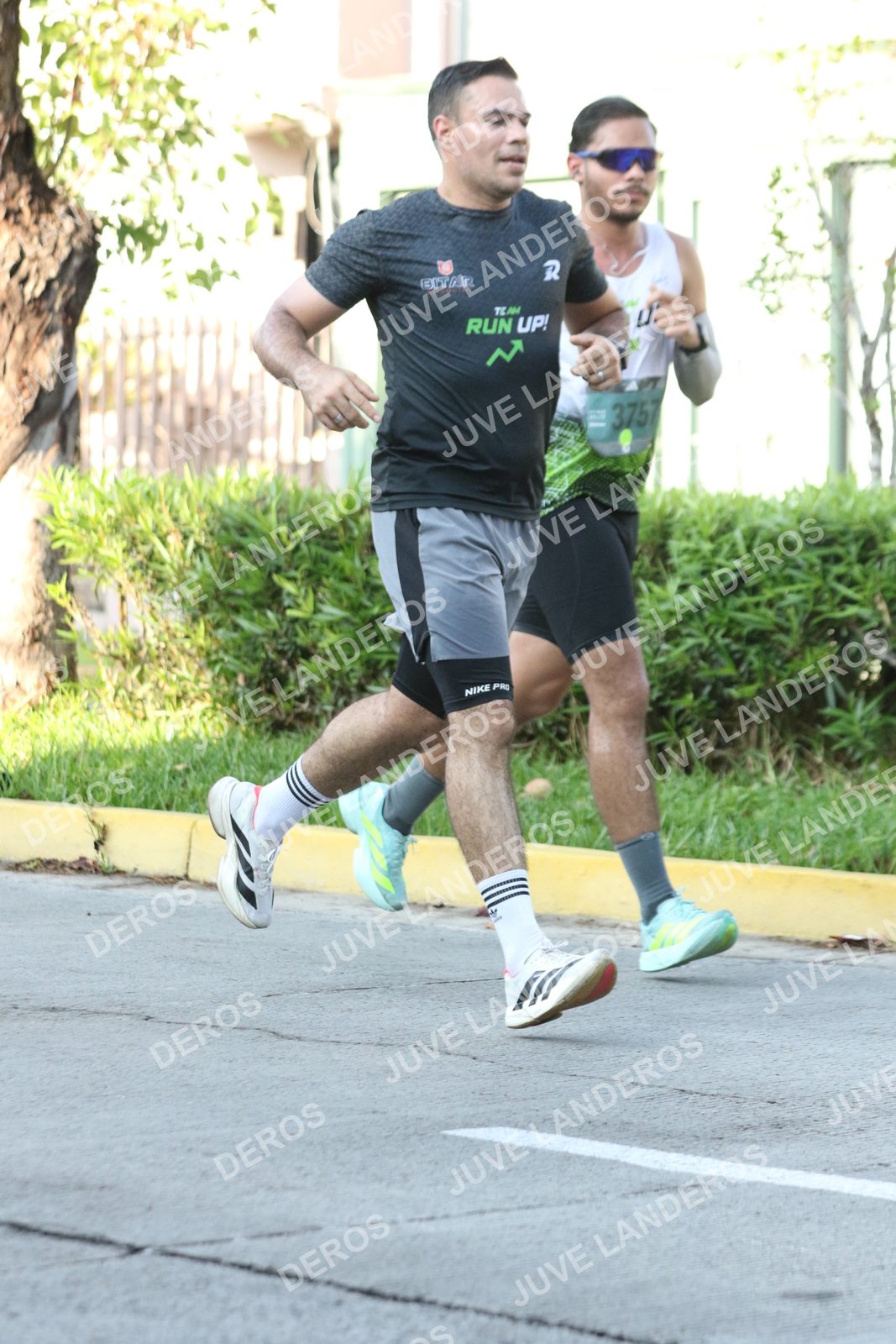 Foto de ADIDAS SPLITS GUADALAJARA 15K / 30K en Av. San Ignacio esquina Av. Ignacio L. Vallarta, Zapopan a las 08:07 · dorsal 3757