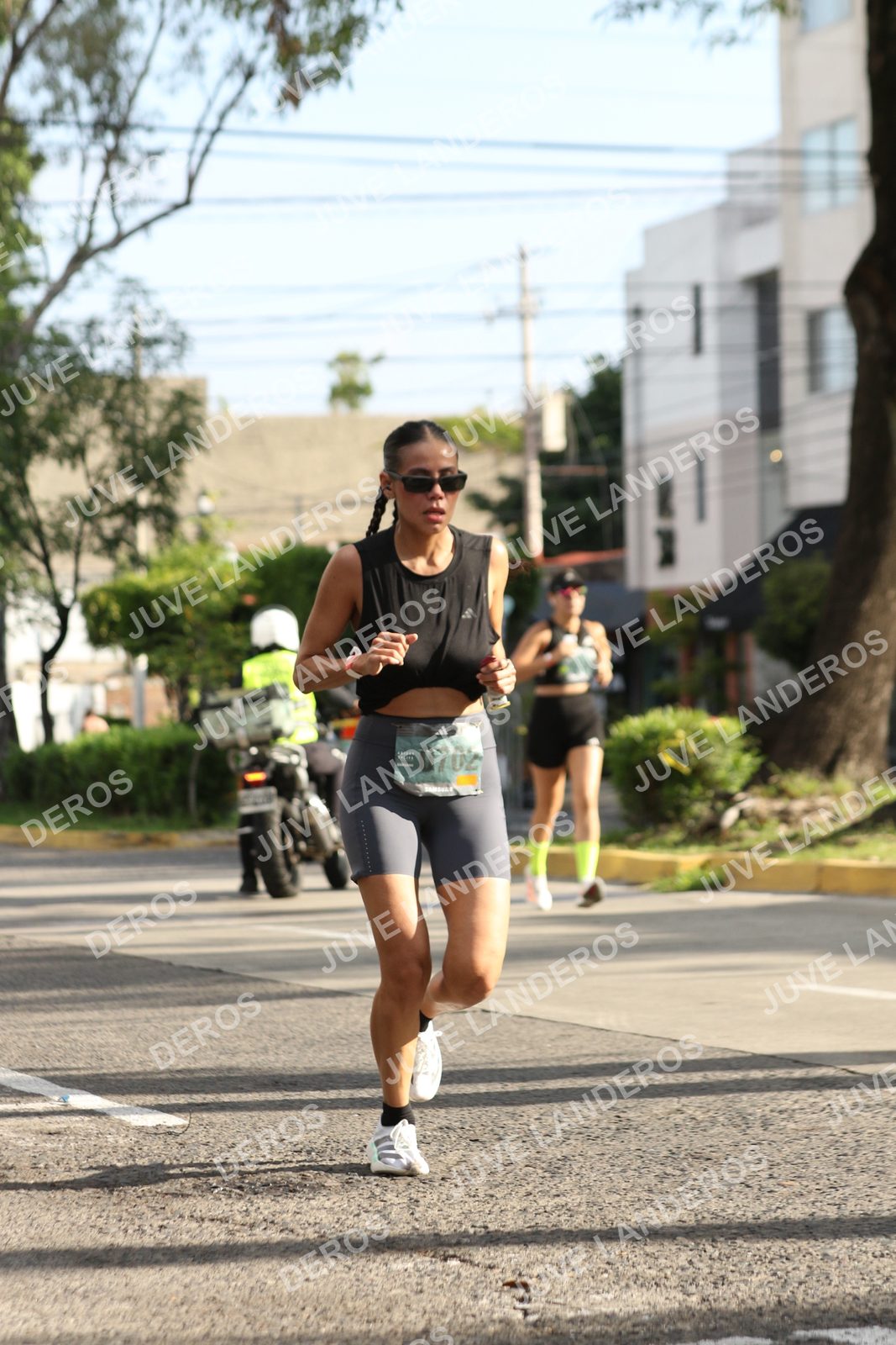 Foto de ADIDAS SPLITS GUADALAJARA 15K / 30K en Av. San Ignacio esquina Av. Ignacio L. Vallarta, Zapopan a las 08:55 · dorsal 702