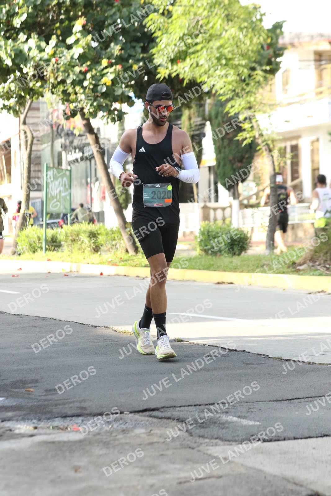 Foto de ADIDAS SPLITS GUADALAJARA 15K / 30K en Av. San Ignacio esquina Av. Ignacio L. Vallarta, Zapopan a las 08:32 · dorsal 2020