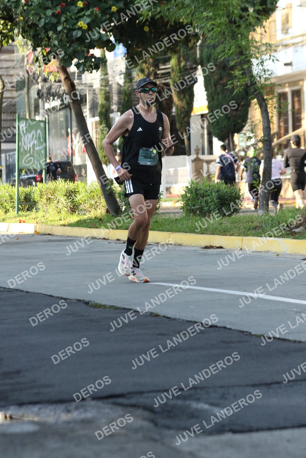 Foto de ADIDAS SPLITS GUADALAJARA 15K / 30K en Av. San Ignacio esquina Av. Ignacio L. Vallarta, Zapopan a las 08:02 · dorsal 243