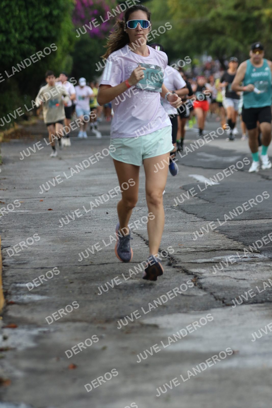 Foto de ADIDAS SPLITS GUADALAJARA 15K / 30K en Av. San Ignacio esquina Av. Ignacio L. Vallarta, Zapopan a las 07:08 · dorsal 1062