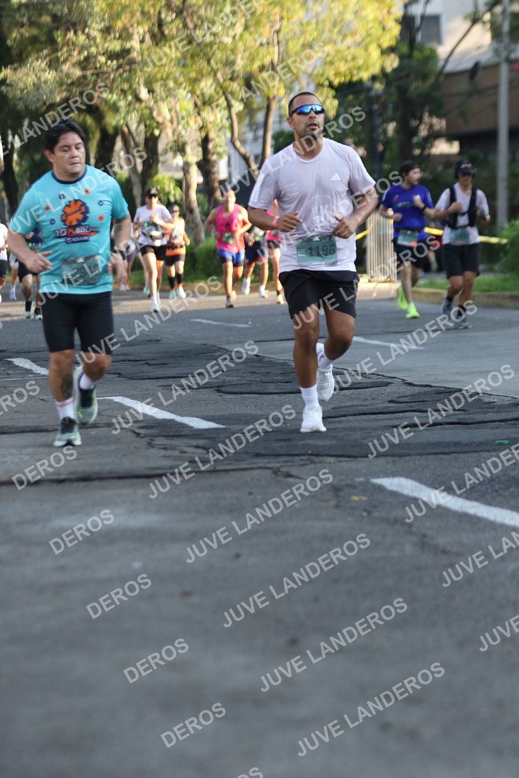 Foto de ADIDAS SPLITS GUADALAJARA 15K / 30K en Av. San Ignacio esquina Av. Ignacio L. Vallarta, Zapopan a las 07:44 · dorsal 2946, 1196