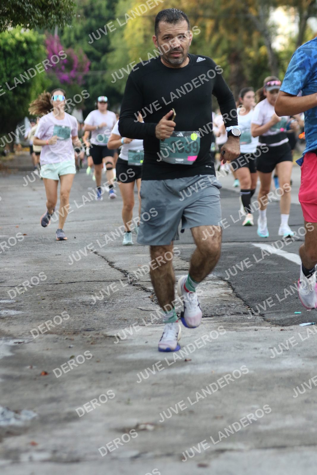 Foto de ADIDAS SPLITS GUADALAJARA 15K / 30K en Av. San Ignacio esquina Av. Ignacio L. Vallarta, Zapopan a las 07:08 · dorsal 2539, 291
