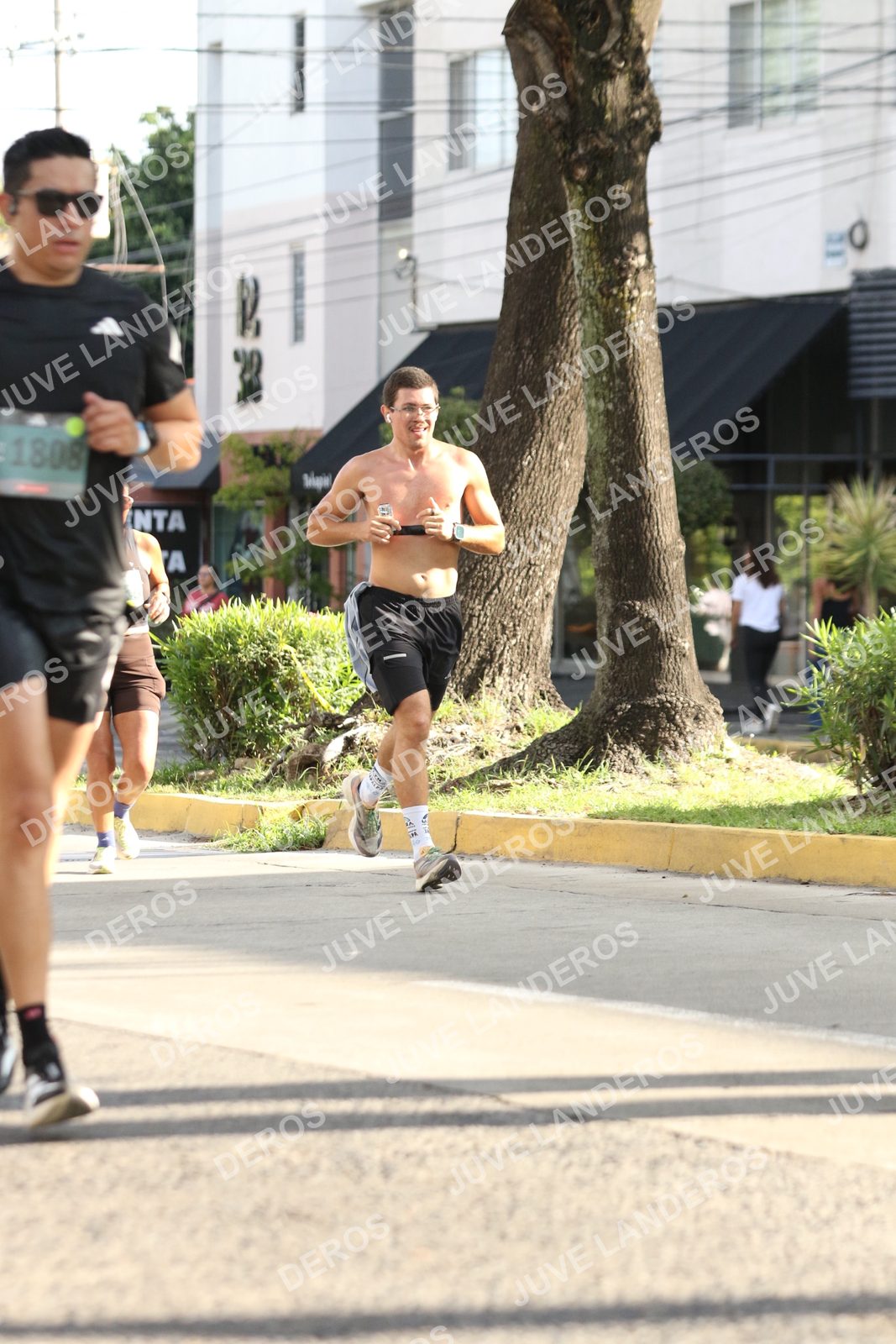 Foto de ADIDAS SPLITS GUADALAJARA 15K / 30K en Av. San Ignacio esquina Av. Ignacio L. Vallarta, Zapopan a las 08:51