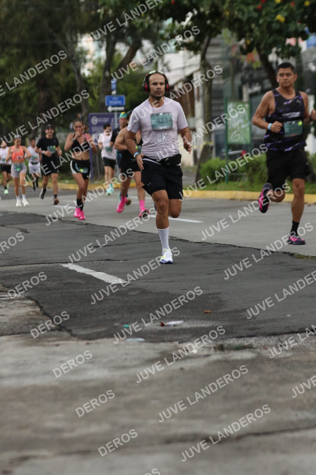Foto de ADIDAS SPLITS GUADALAJARA 15K / 30K en Av. San Ignacio esquina Av. Ignacio L. Vallarta, Zapopan a las 06:55 · dorsal 1134