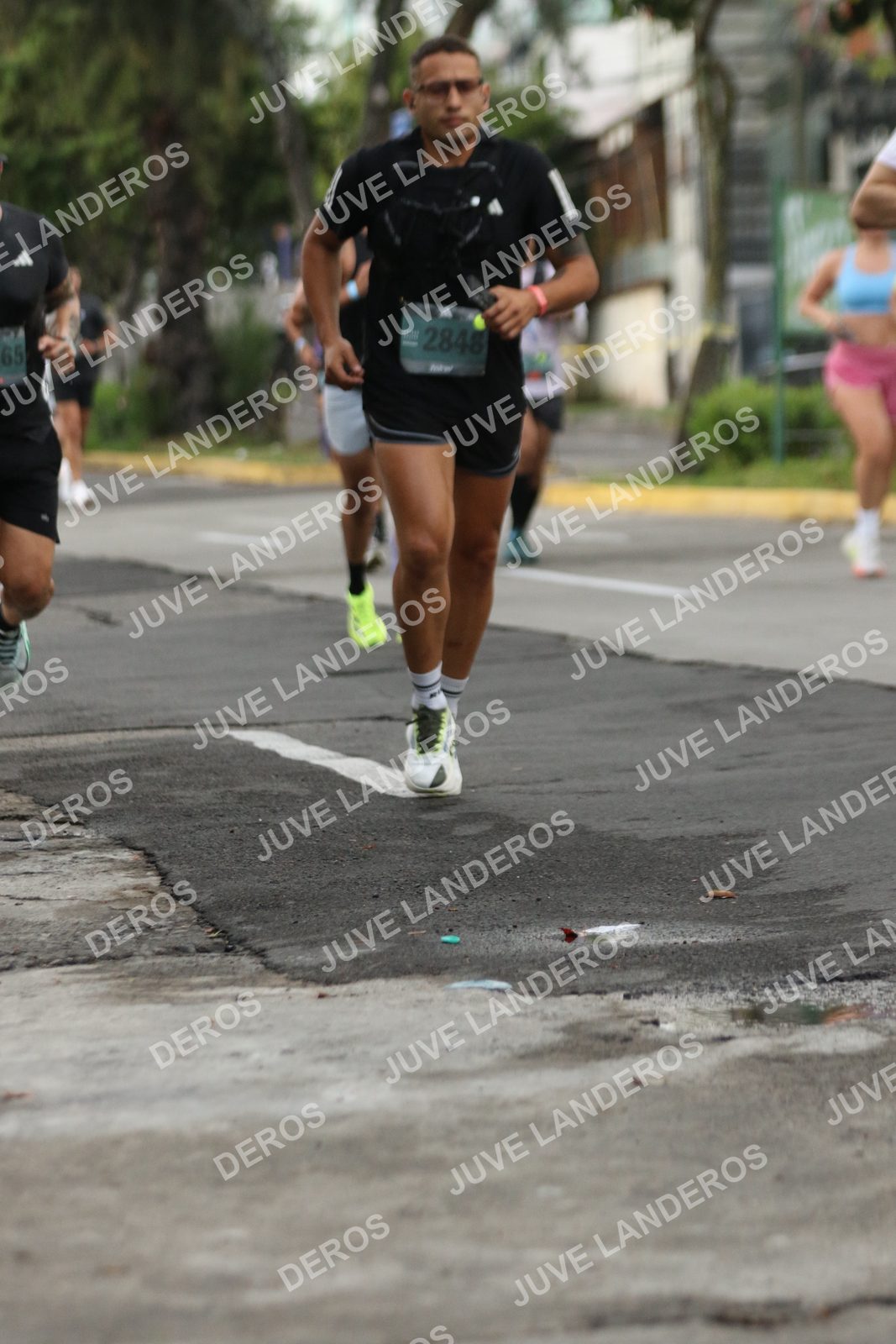Foto de ADIDAS SPLITS GUADALAJARA 15K / 30K en Av. San Ignacio esquina Av. Ignacio L. Vallarta, Zapopan a las 06:58 · dorsal 2848, 65