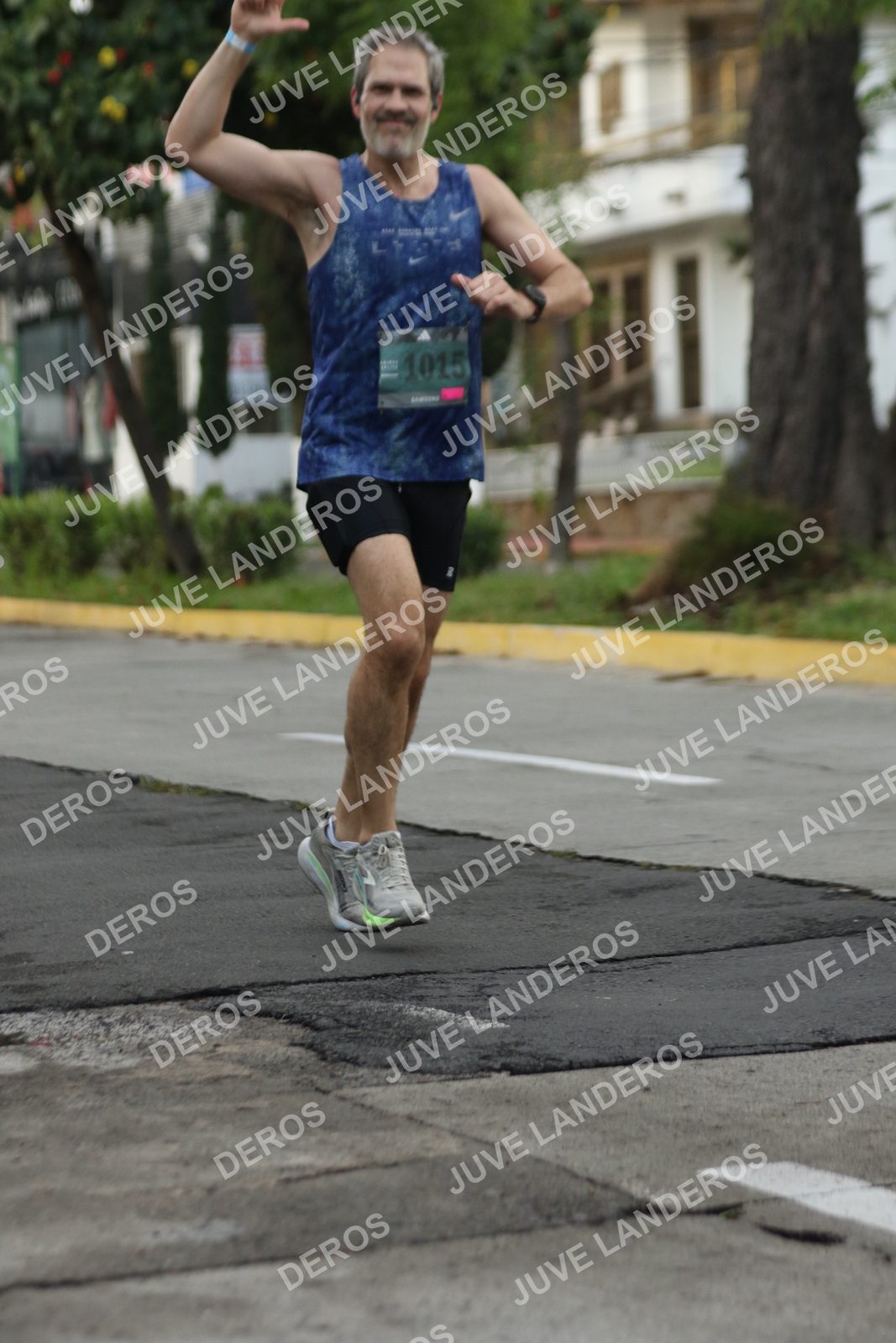 Foto de ADIDAS SPLITS GUADALAJARA 15K / 30K en Av. San Ignacio esquina Av. Ignacio L. Vallarta, Zapopan a las 06:59 · dorsal 1015
