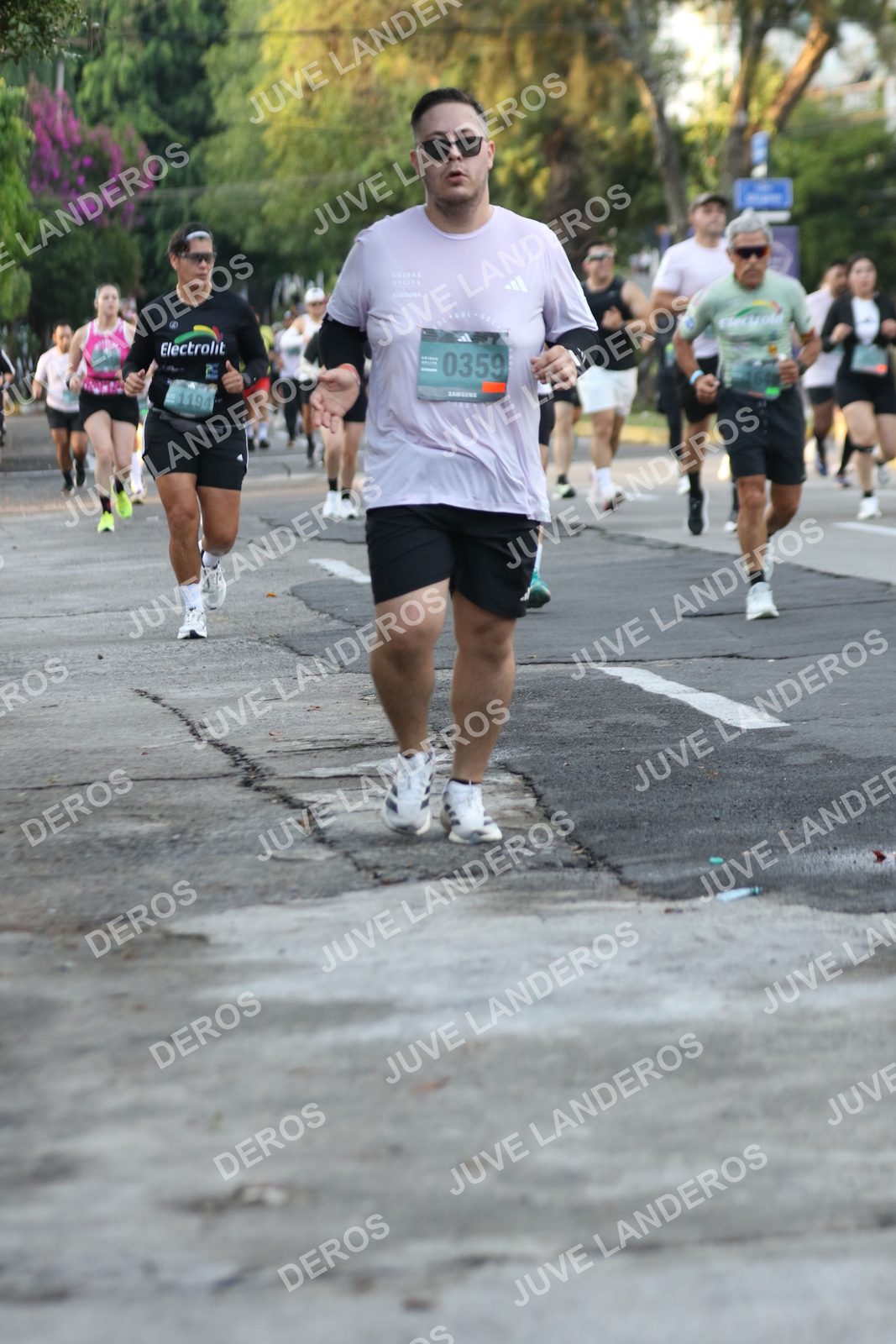 Foto de ADIDAS SPLITS GUADALAJARA 15K / 30K en Av. San Ignacio esquina Av. Ignacio L. Vallarta, Zapopan a las 07:12 · dorsal 359, 1194