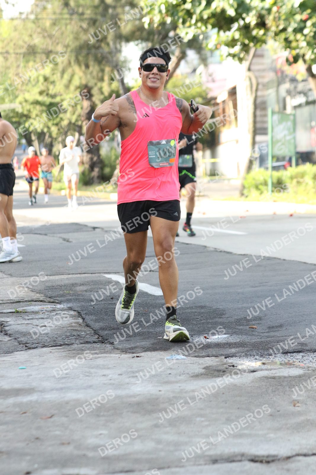 Foto de ADIDAS SPLITS GUADALAJARA 15K / 30K en Av. San Ignacio esquina Av. Ignacio L. Vallarta, Zapopan a las 08:30 · dorsal 1298