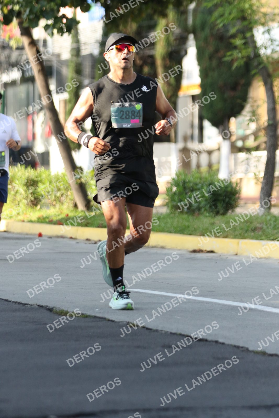 Foto de ADIDAS SPLITS GUADALAJARA 15K / 30K en Av. San Ignacio esquina Av. Ignacio L. Vallarta, Zapopan a las 08:22 · dorsal 2884