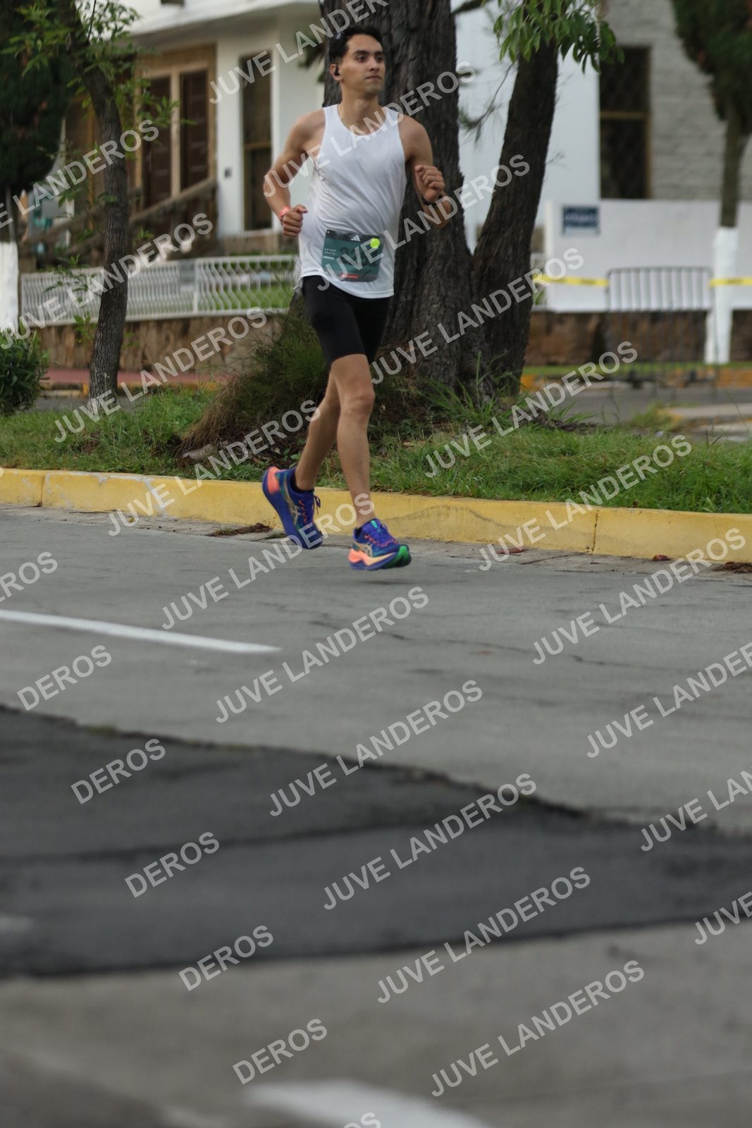 Foto de ADIDAS SPLITS GUADALAJARA 15K / 30K en Av. San Ignacio esquina Av. Ignacio L. Vallarta, Zapopan a las 07:00 · dorsal 2251