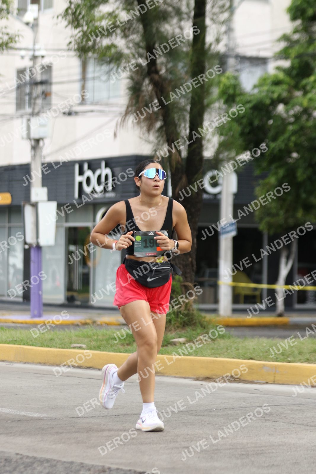 Foto de ADIDAS SPLITS GUADALAJARA 15K / 30K en Av. San Ignacio esquina Av. Ignacio L. Vallarta, Zapopan a las 09:04 · dorsal 19