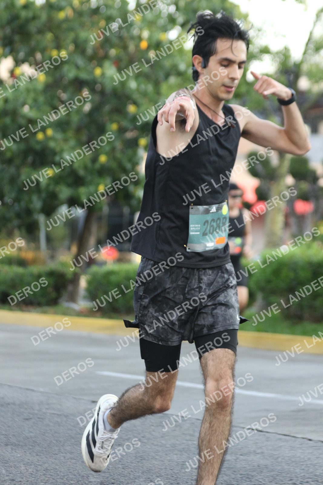Foto de ADIDAS SPLITS GUADALAJARA 15K / 30K en Av. San Ignacio esquina Av. Ignacio L. Vallarta, Zapopan a las 07:29 · dorsal 2688