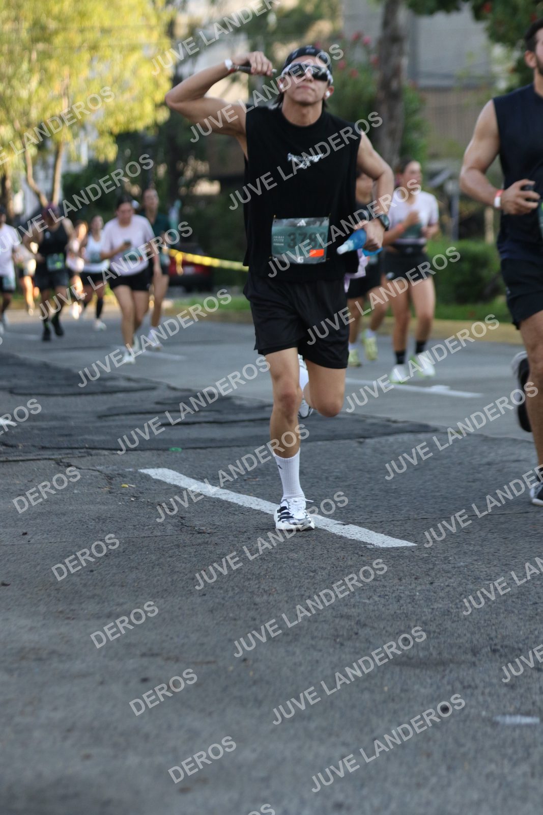 Foto de ADIDAS SPLITS GUADALAJARA 15K / 30K en Av. San Ignacio esquina Av. Ignacio L. Vallarta, Zapopan a las 07:38 · dorsal 3782