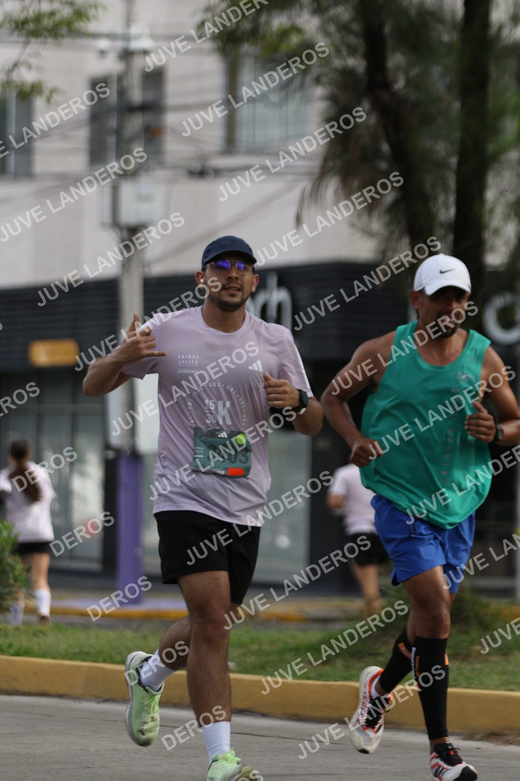 Foto de ADIDAS SPLITS GUADALAJARA 15K / 30K en Av. San Ignacio esquina Av. Ignacio L. Vallarta, Zapopan a las 09:02 · dorsal 3403