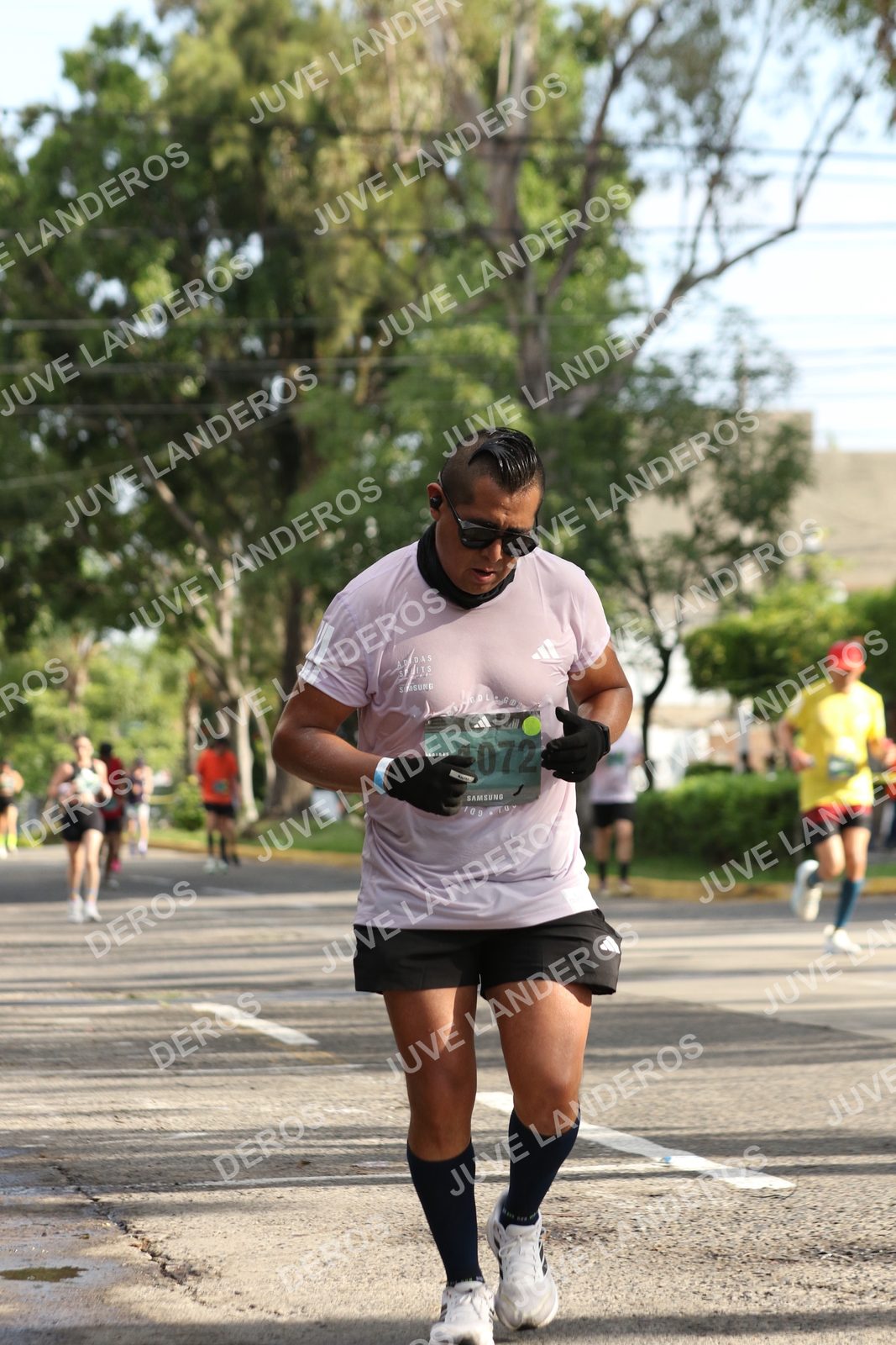 Foto de ADIDAS SPLITS GUADALAJARA 15K / 30K en Av. San Ignacio esquina Av. Ignacio L. Vallarta, Zapopan a las 08:54 · dorsal 100