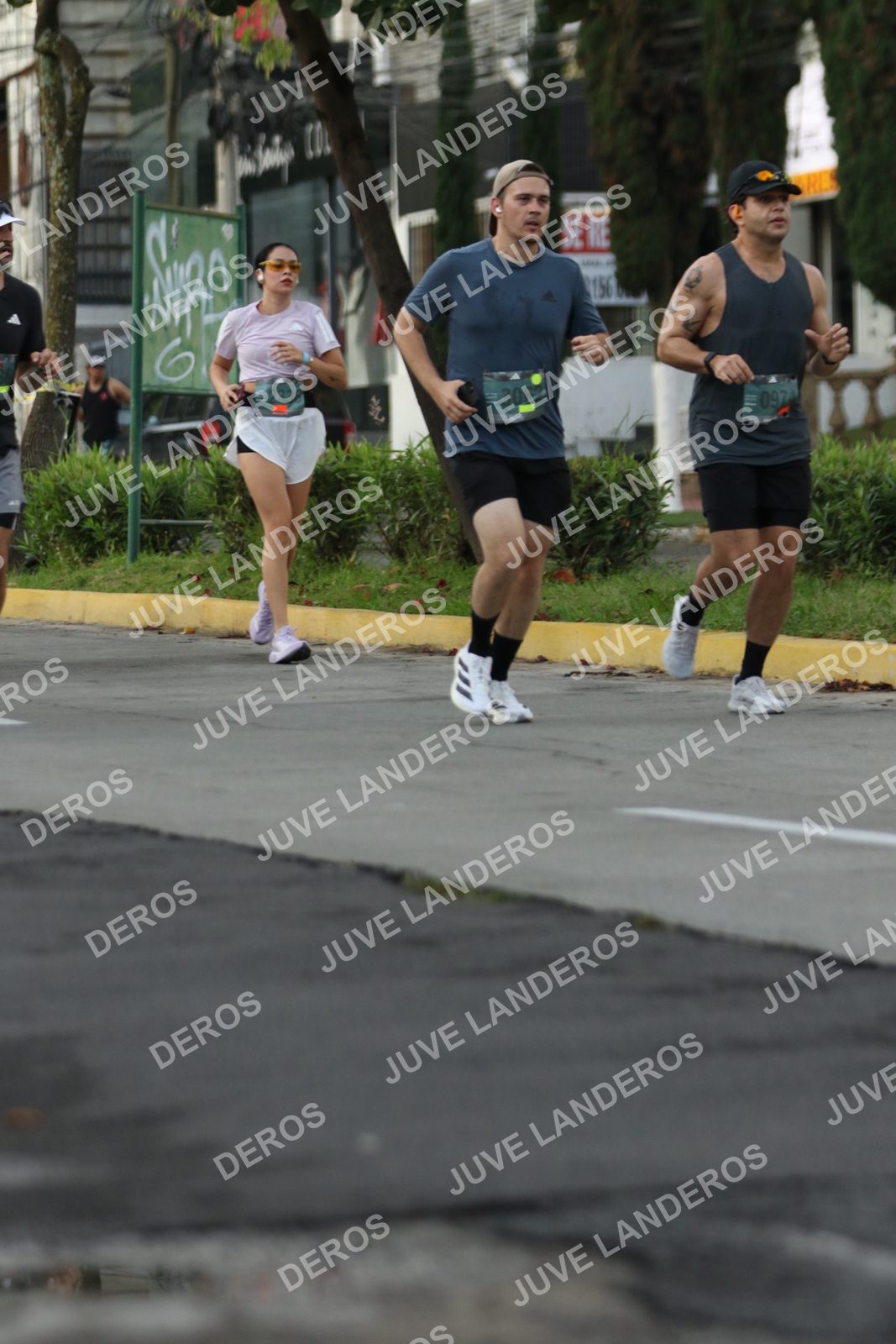 Foto de ADIDAS SPLITS GUADALAJARA 15K / 30K en Av. San Ignacio esquina Av. Ignacio L. Vallarta, Zapopan a las 07:03 · dorsal 97, 3062