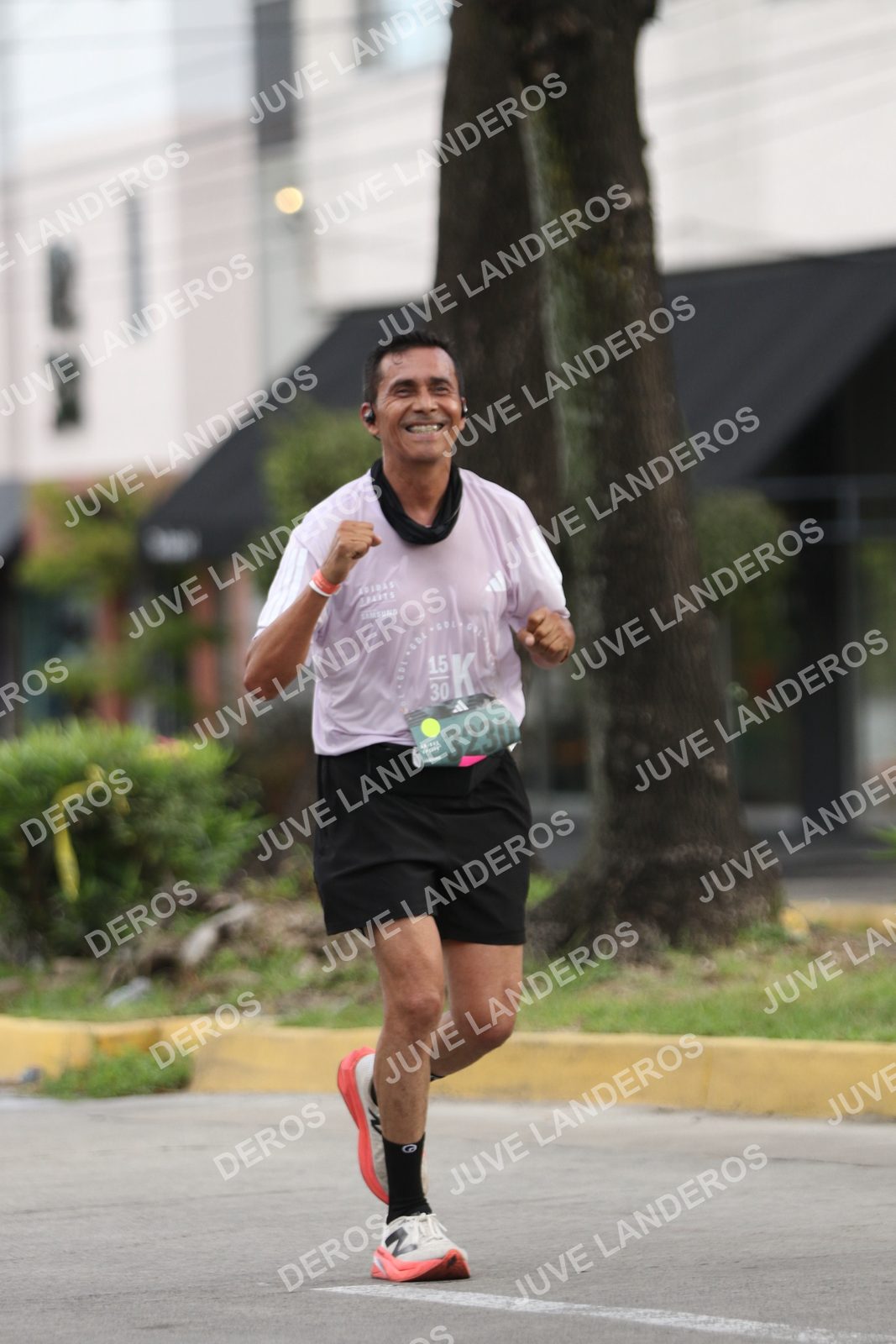 Foto de ADIDAS SPLITS GUADALAJARA 15K / 30K en Av. San Ignacio esquina Av. Ignacio L. Vallarta, Zapopan a las 09:05 · dorsal 3230, 15