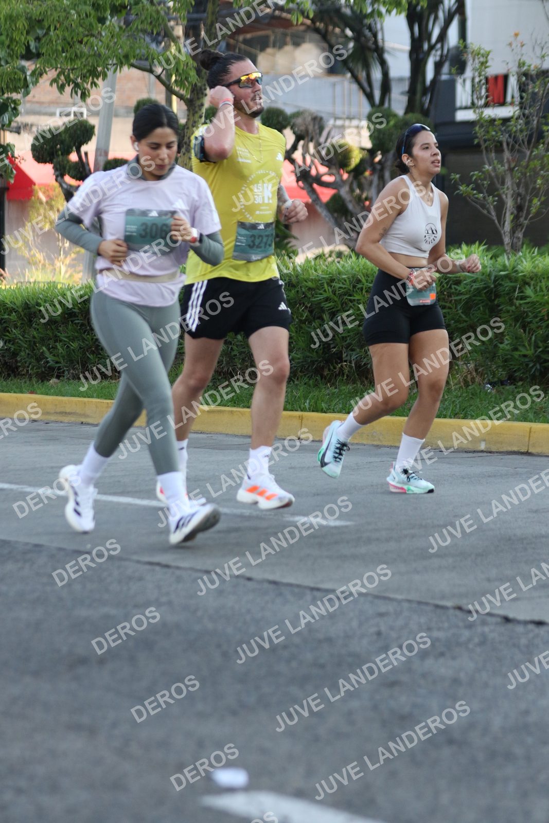 Foto de ADIDAS SPLITS GUADALAJARA 15K / 30K en Av. San Ignacio esquina Av. Ignacio L. Vallarta, Zapopan a las 07:40 · dorsal 306, 3273