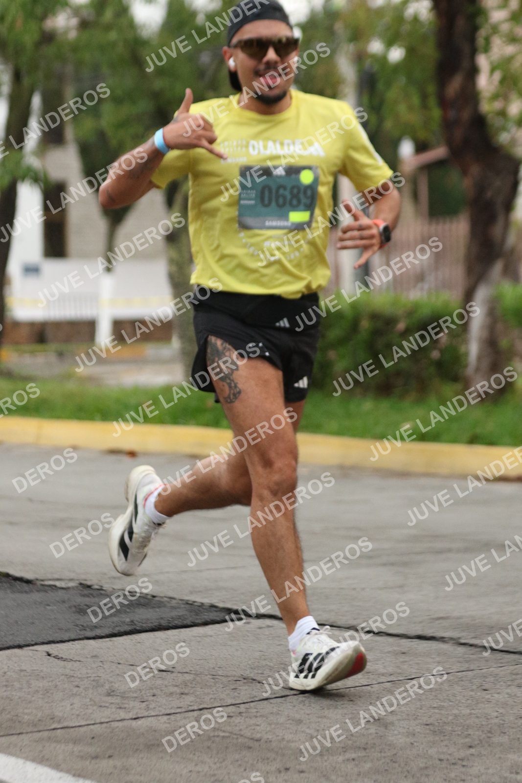 Foto de ADIDAS SPLITS GUADALAJARA 15K / 30K en Av. San Ignacio esquina Av. Ignacio L. Vallarta, Zapopan a las 06:51 · dorsal 689