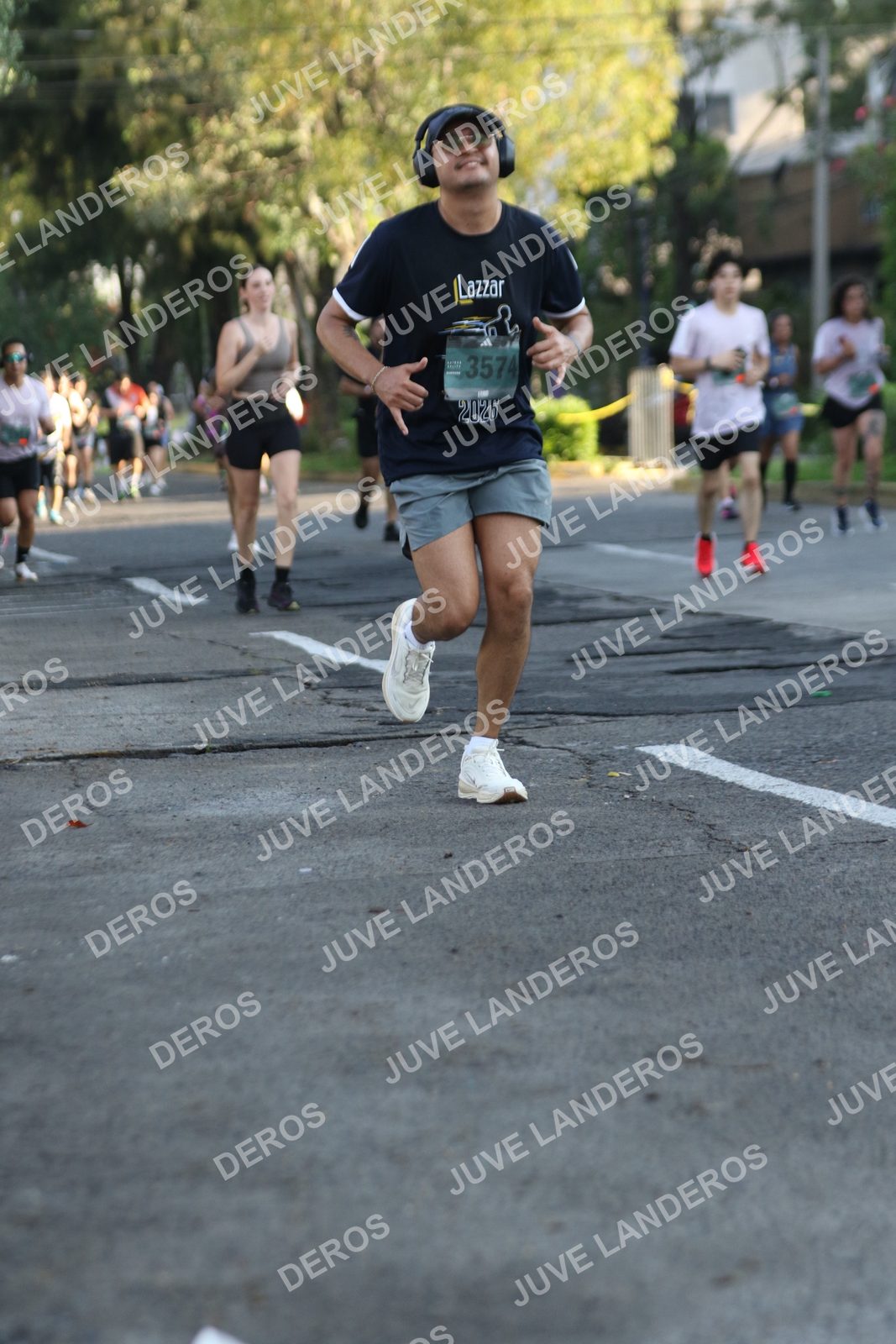 Foto de ADIDAS SPLITS GUADALAJARA 15K / 30K en Av. San Ignacio esquina Av. Ignacio L. Vallarta, Zapopan a las 07:43 · dorsal 3574