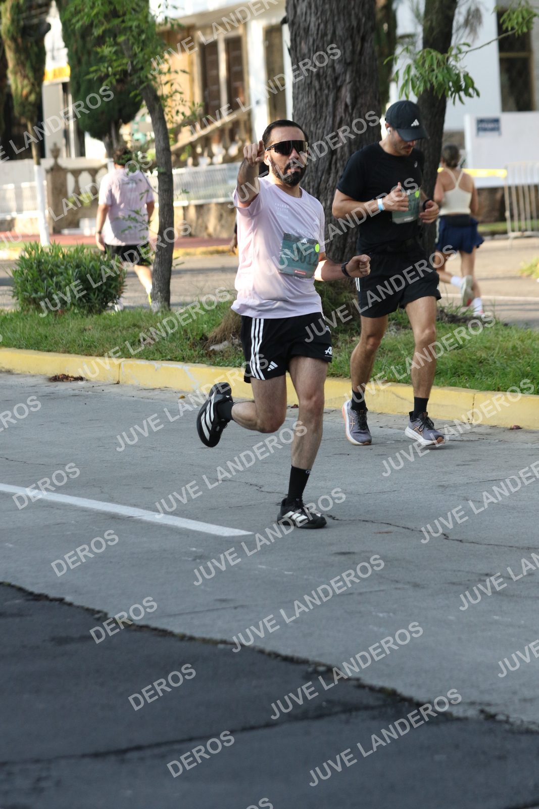 Foto de ADIDAS SPLITS GUADALAJARA 15K / 30K en Av. San Ignacio esquina Av. Ignacio L. Vallarta, Zapopan a las 08:11 · dorsal 2012