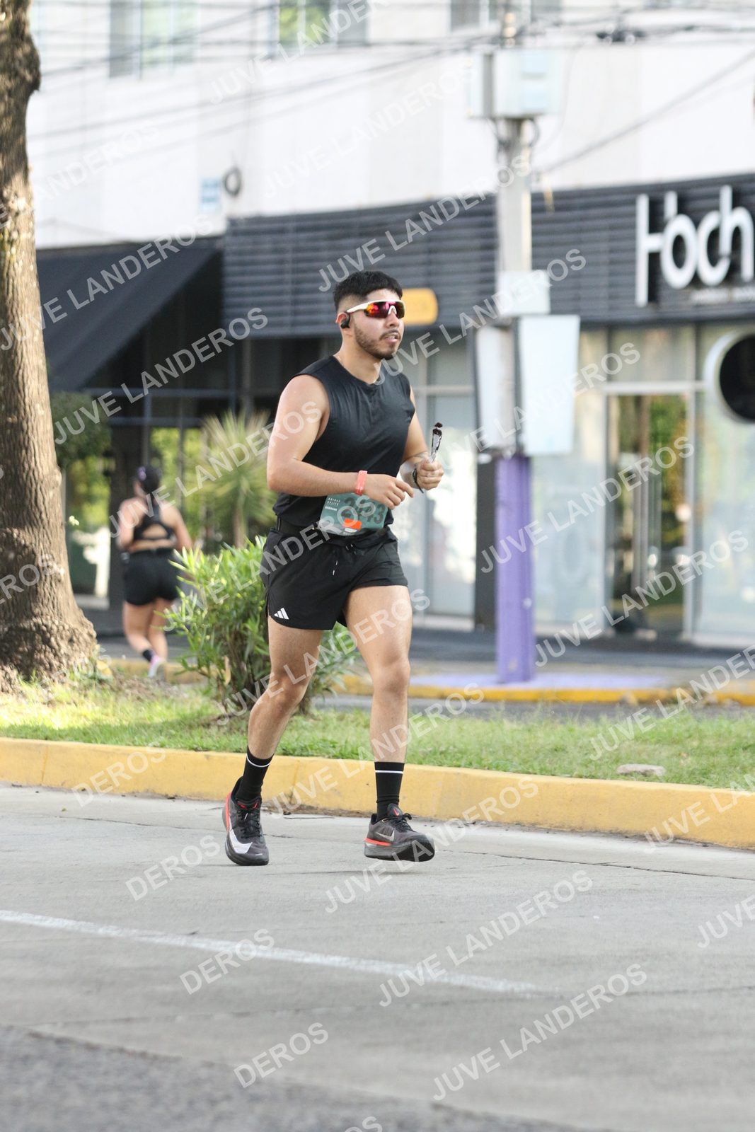 Foto de ADIDAS SPLITS GUADALAJARA 15K / 30K en Av. San Ignacio esquina Av. Ignacio L. Vallarta, Zapopan a las 08:40 · dorsal 2443