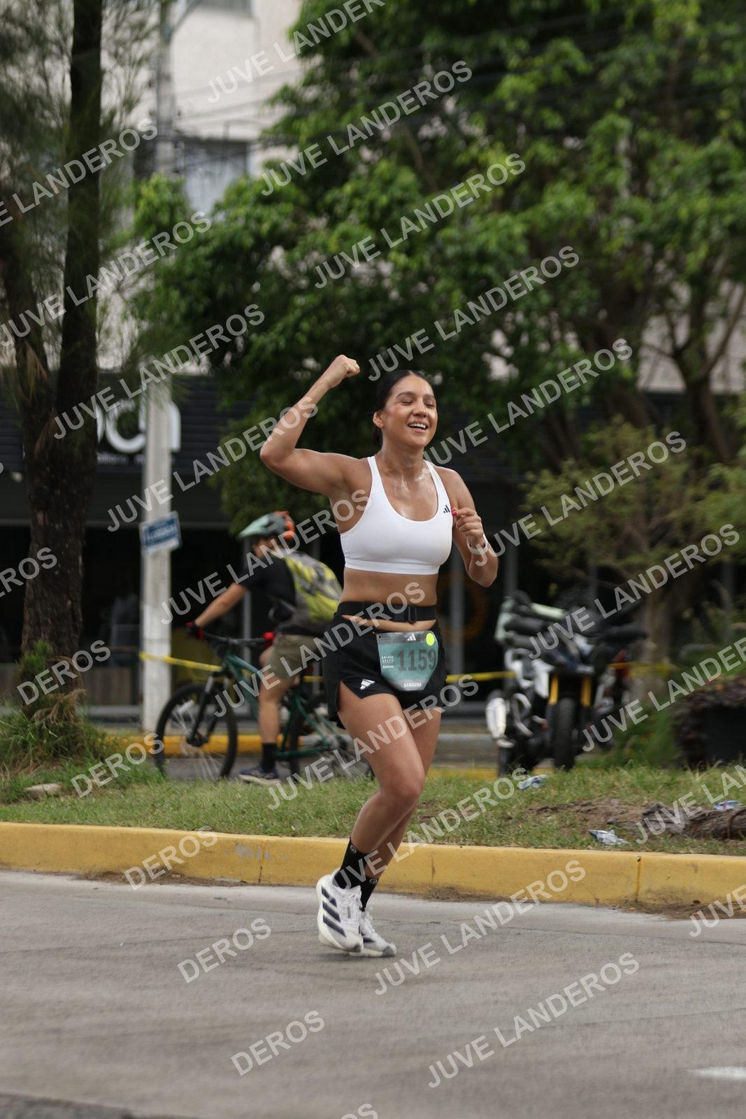 Foto de ADIDAS SPLITS GUADALAJARA 15K / 30K en Av. San Ignacio esquina Av. Ignacio L. Vallarta, Zapopan a las 09:09 · dorsal 1159
