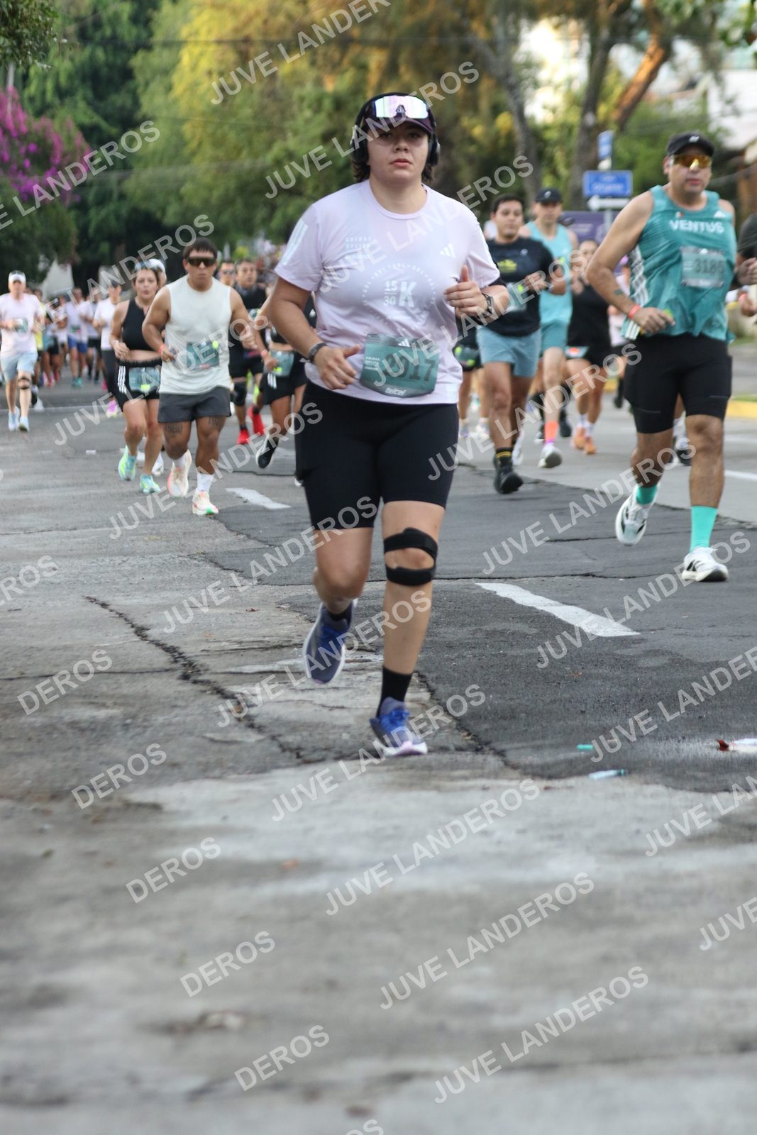Foto de ADIDAS SPLITS GUADALAJARA 15K / 30K en Av. San Ignacio esquina Av. Ignacio L. Vallarta, Zapopan a las 07:08 · dorsal 2917, 3185, 15