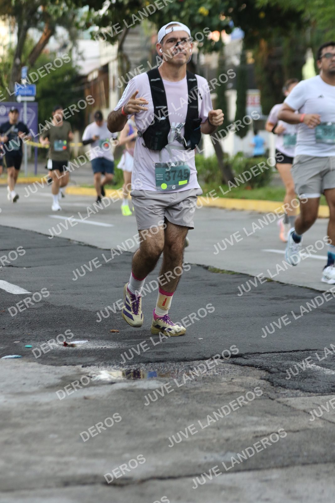 Foto de ADIDAS SPLITS GUADALAJARA 15K / 30K en Av. San Ignacio esquina Av. Ignacio L. Vallarta, Zapopan a las 07:06 · dorsal 3745
