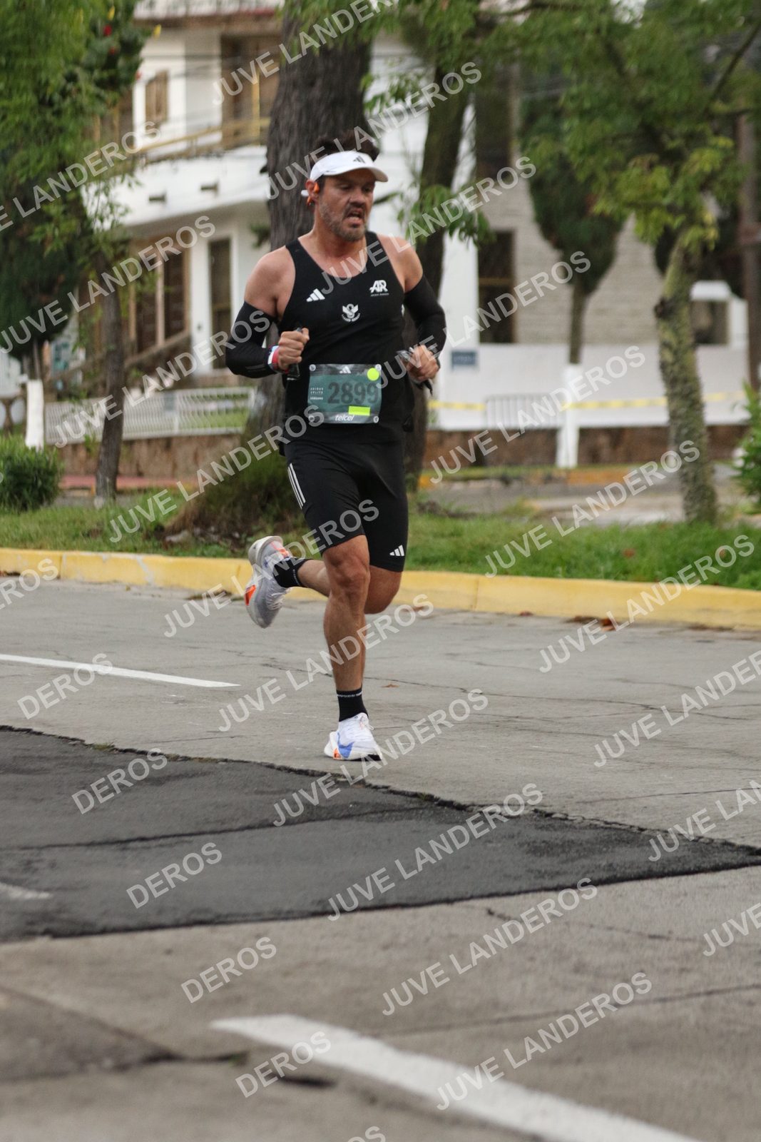 Foto de ADIDAS SPLITS GUADALAJARA 15K / 30K en Av. San Ignacio esquina Av. Ignacio L. Vallarta, Zapopan a las 06:51 · dorsal 2899