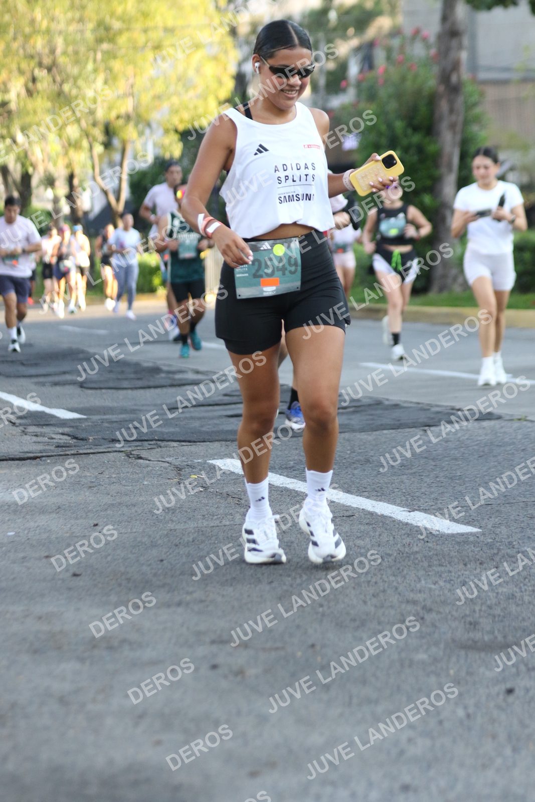 Foto de ADIDAS SPLITS GUADALAJARA 15K / 30K en Av. San Ignacio esquina Av. Ignacio L. Vallarta, Zapopan a las 07:39 · dorsal 2549