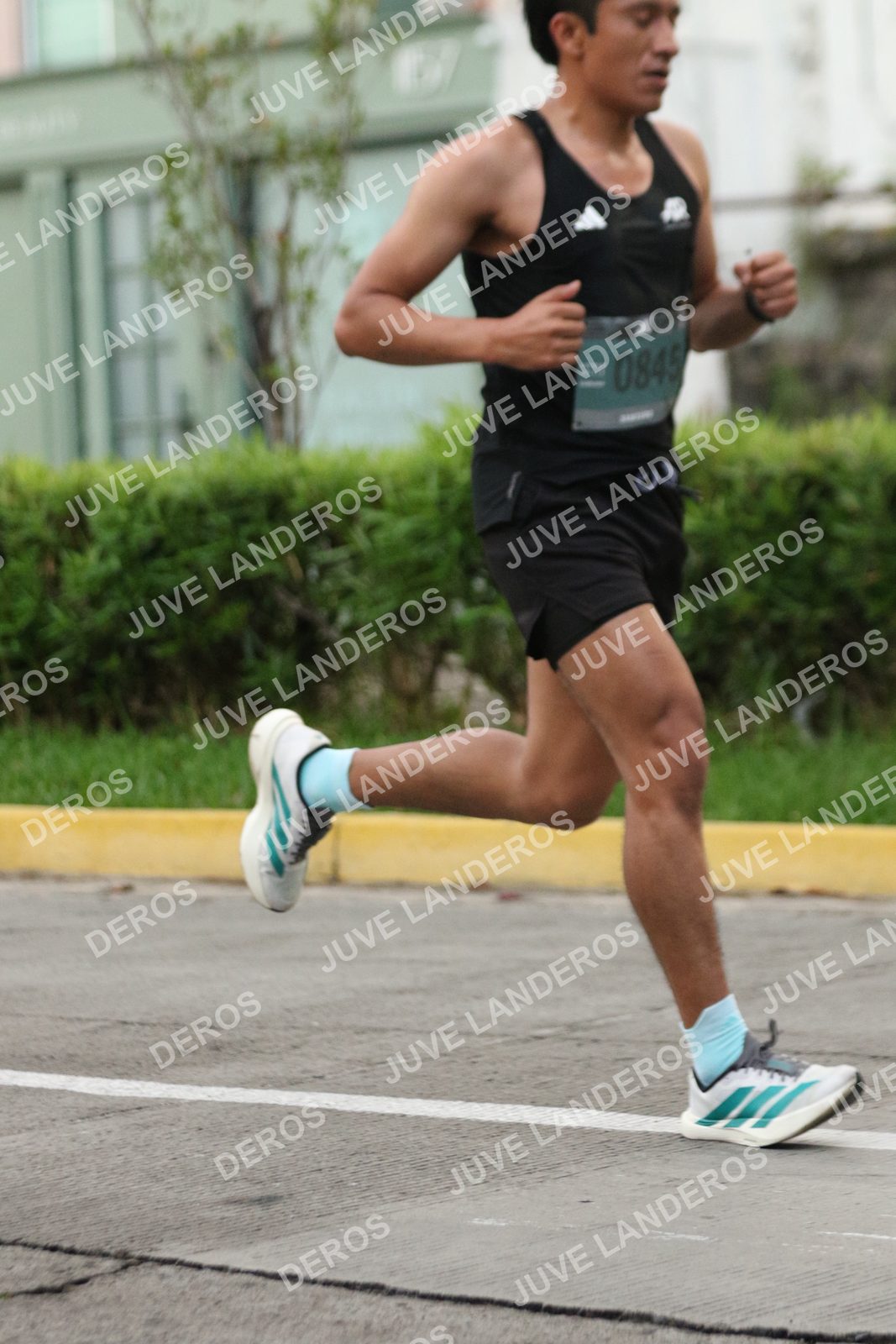 Foto de ADIDAS SPLITS GUADALAJARA 15K / 30K en Av. San Ignacio esquina Av. Ignacio L. Vallarta, Zapopan a las 06:50 · dorsal 845