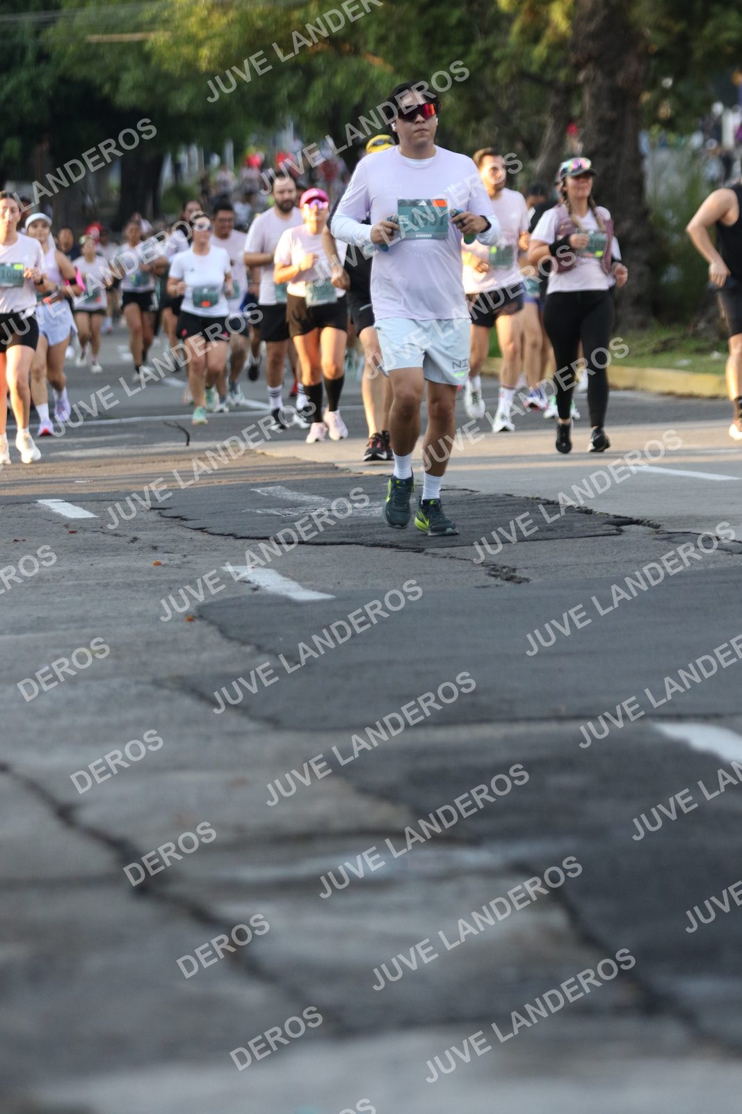 Foto de ADIDAS SPLITS GUADALAJARA 15K / 30K en Av. San Ignacio esquina Av. Ignacio L. Vallarta, Zapopan a las 07:17 · dorsal 997