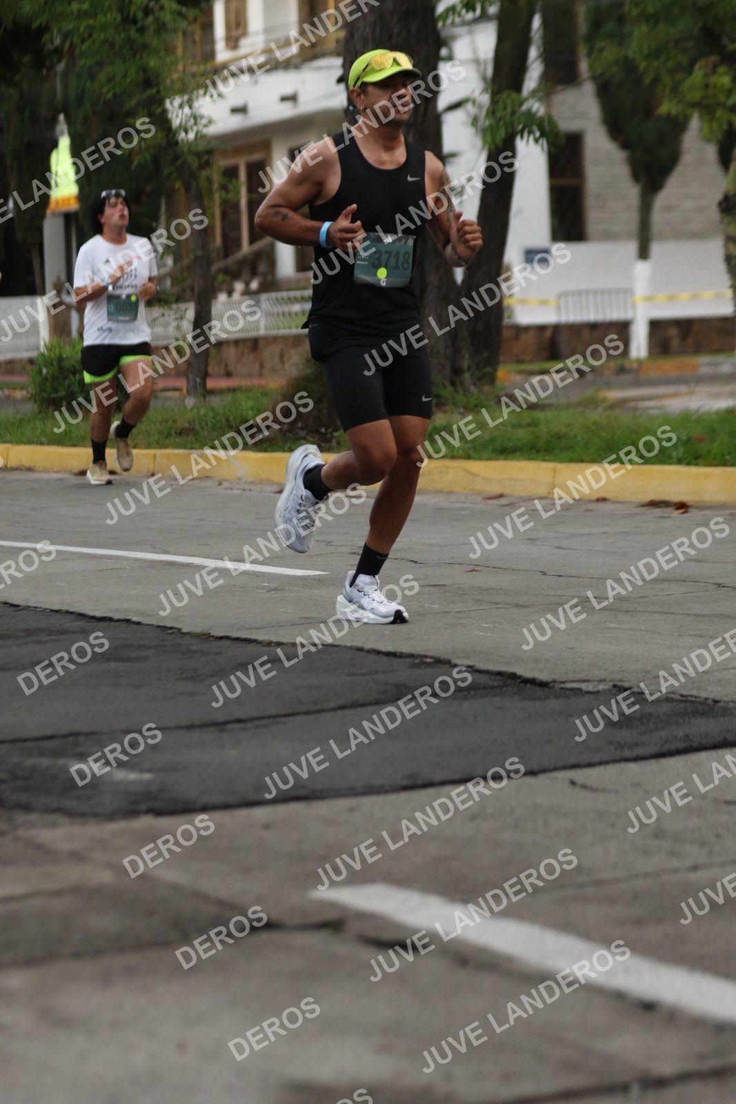 Foto de ADIDAS SPLITS GUADALAJARA 15K / 30K en Av. San Ignacio esquina Av. Ignacio L. Vallarta, Zapopan a las 06:53 · dorsal 3718