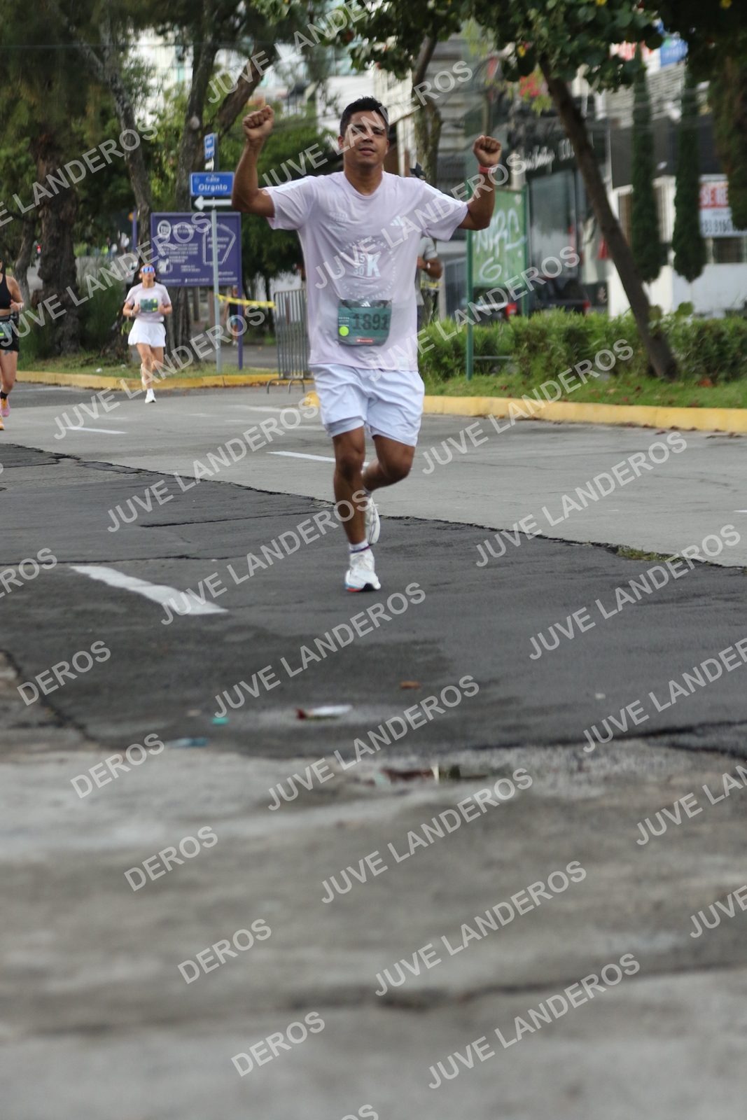 Foto de ADIDAS SPLITS GUADALAJARA 15K / 30K en Av. San Ignacio esquina Av. Ignacio L. Vallarta, Zapopan a las 07:02