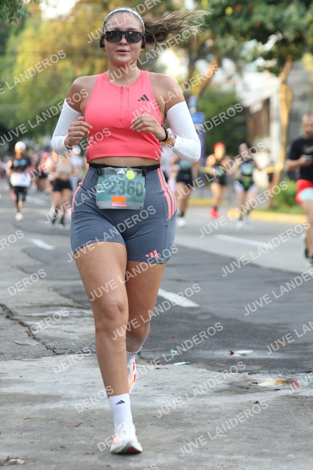 Foto de ADIDAS SPLITS GUADALAJARA 15K / 30K en Av. San Ignacio esquina Av. Ignacio L. Vallarta, Zapopan a las 07:10 · dorsal 2360