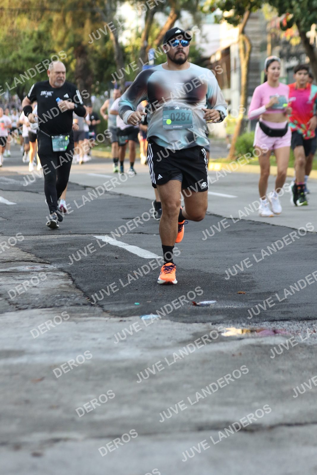 Foto de ADIDAS SPLITS GUADALAJARA 15K / 30K en Av. San Ignacio esquina Av. Ignacio L. Vallarta, Zapopan a las 07:13 · dorsal 287
