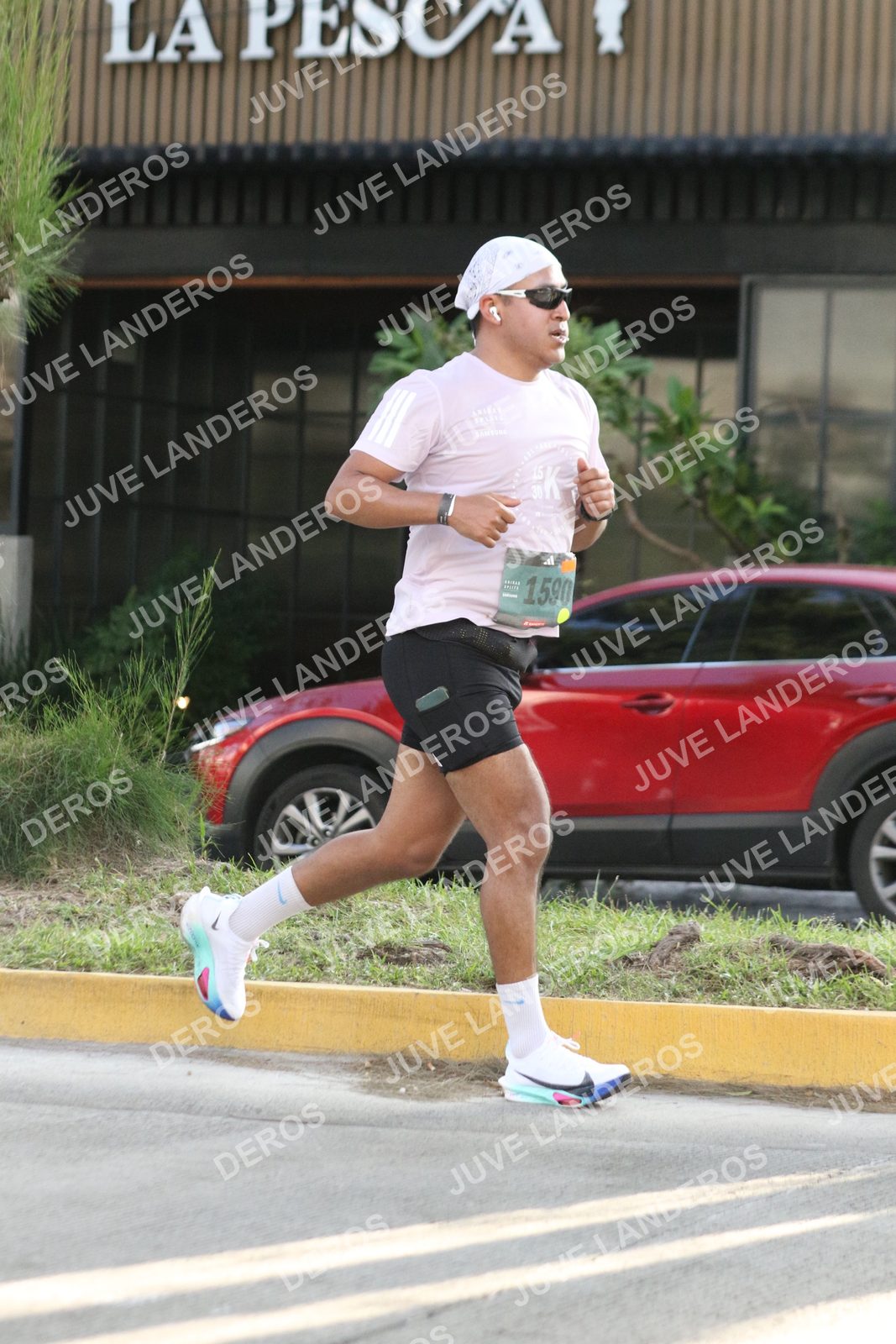 Foto de ADIDAS SPLITS GUADALAJARA 15K / 30K en Av. San Ignacio esquina Av. Ignacio L. Vallarta, Zapopan a las 08:41 · dorsal 1590