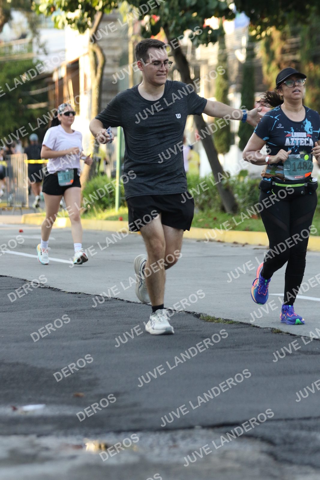 Foto de ADIDAS SPLITS GUADALAJARA 15K / 30K en Av. San Ignacio esquina Av. Ignacio L. Vallarta, Zapopan a las 07:25 · dorsal 1482, 174