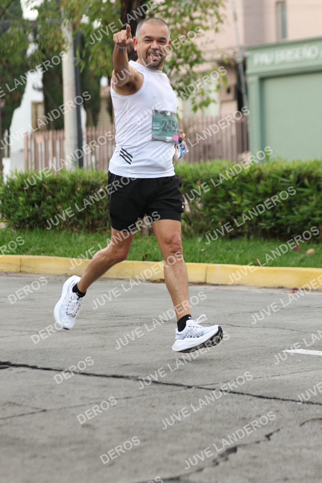 Foto de ADIDAS SPLITS GUADALAJARA 15K / 30K en Av. San Ignacio esquina Av. Ignacio L. Vallarta, Zapopan a las 06:56 · dorsal 245