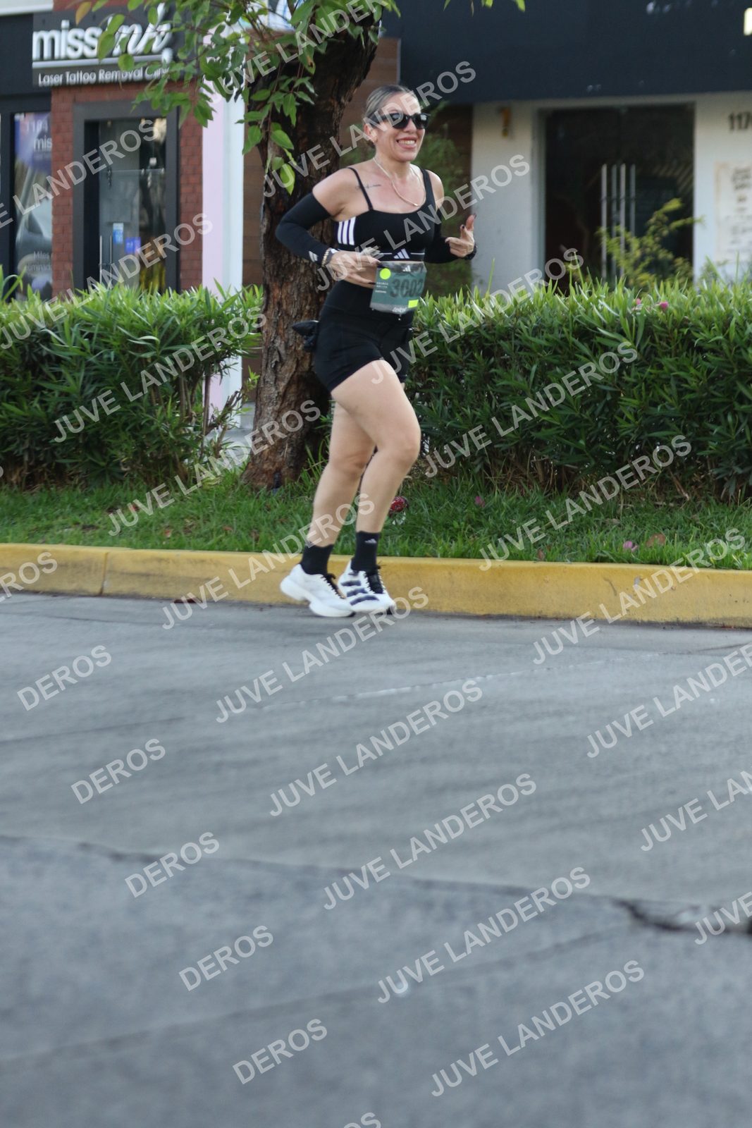 Foto de ADIDAS SPLITS GUADALAJARA 15K / 30K en Av. San Ignacio esquina Av. Ignacio L. Vallarta, Zapopan a las 07:39 · dorsal 3002, 117
