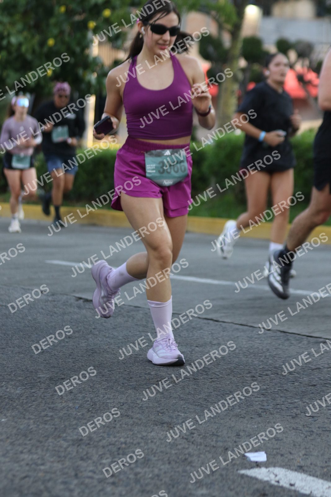 Foto de ADIDAS SPLITS GUADALAJARA 15K / 30K en Av. San Ignacio esquina Av. Ignacio L. Vallarta, Zapopan a las 07:34 · dorsal 3066