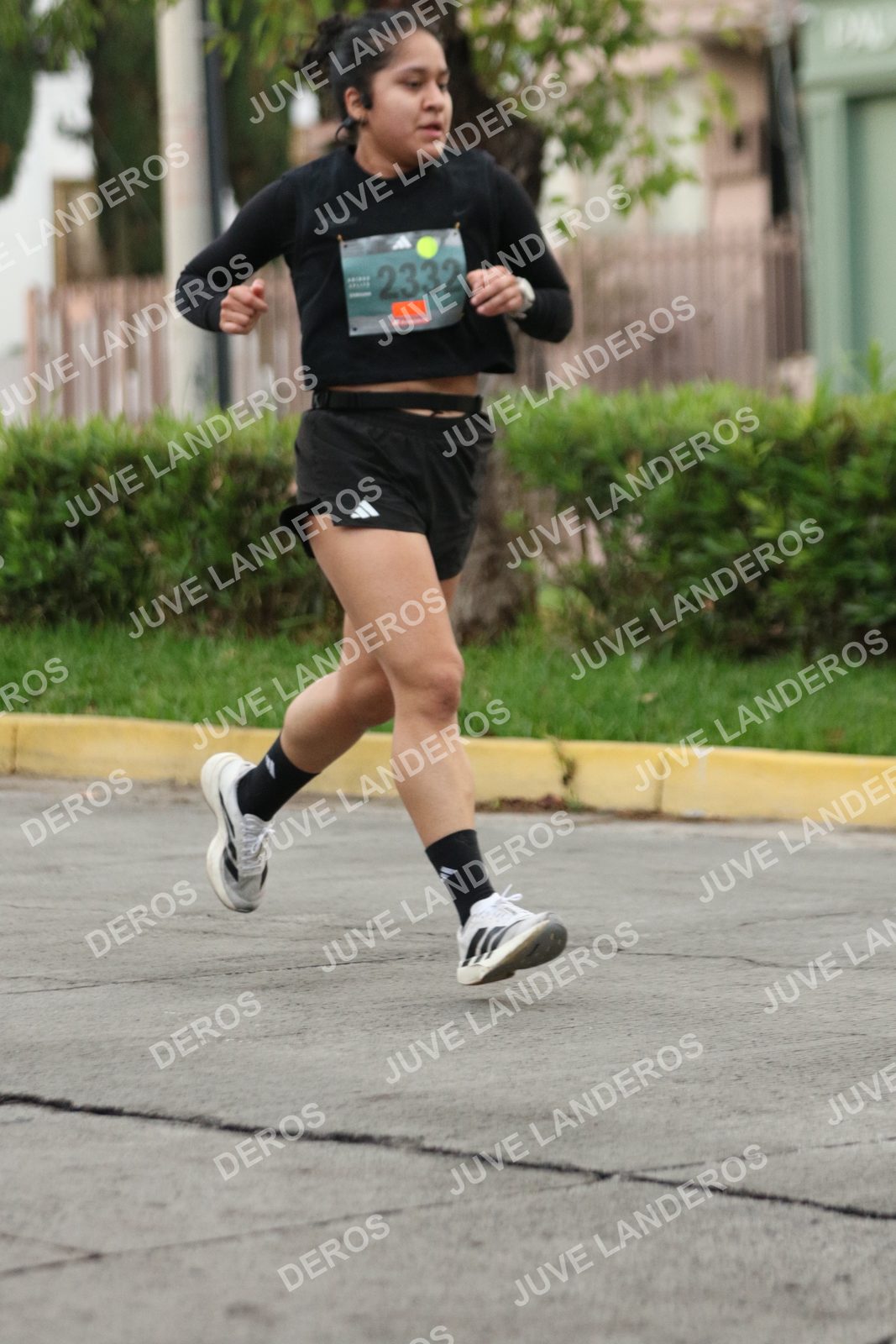 Foto de ADIDAS SPLITS GUADALAJARA 15K / 30K en Av. San Ignacio esquina Av. Ignacio L. Vallarta, Zapopan a las 06:54 · dorsal 2332