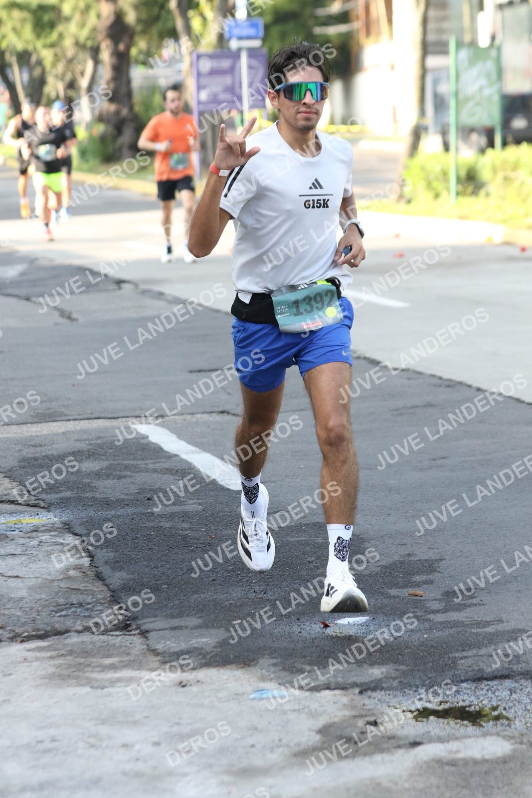 Foto de ADIDAS SPLITS GUADALAJARA 15K / 30K en Av. San Ignacio esquina Av. Ignacio L. Vallarta, Zapopan a las 08:14 · dorsal 1392