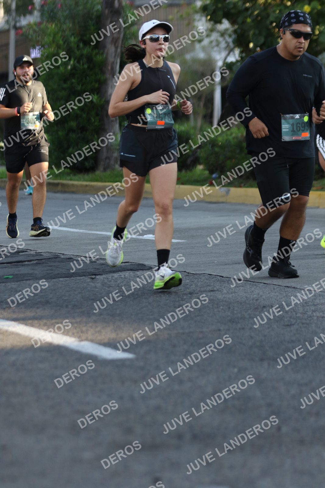 Foto de ADIDAS SPLITS GUADALAJARA 15K / 30K en Av. San Ignacio esquina Av. Ignacio L. Vallarta, Zapopan a las 07:48 · dorsal 1693, 578
