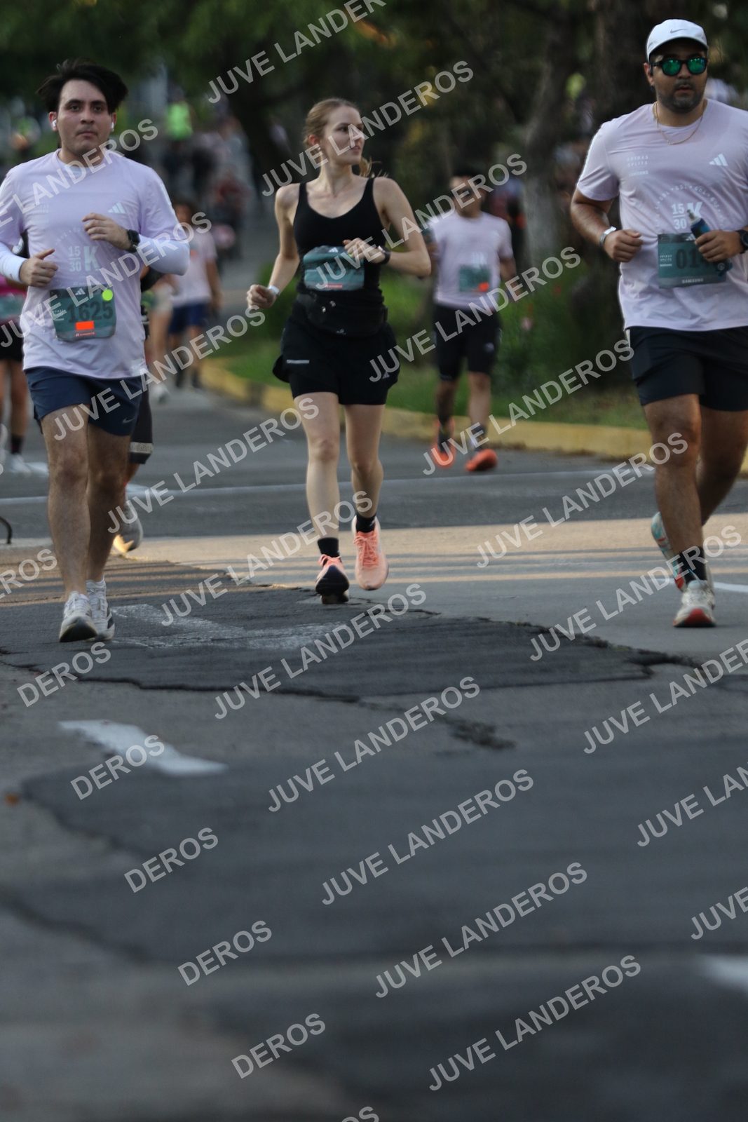 Foto de ADIDAS SPLITS GUADALAJARA 15K / 30K en Av. San Ignacio esquina Av. Ignacio L. Vallarta, Zapopan a las 07:20 · dorsal 1625, 30, 15
