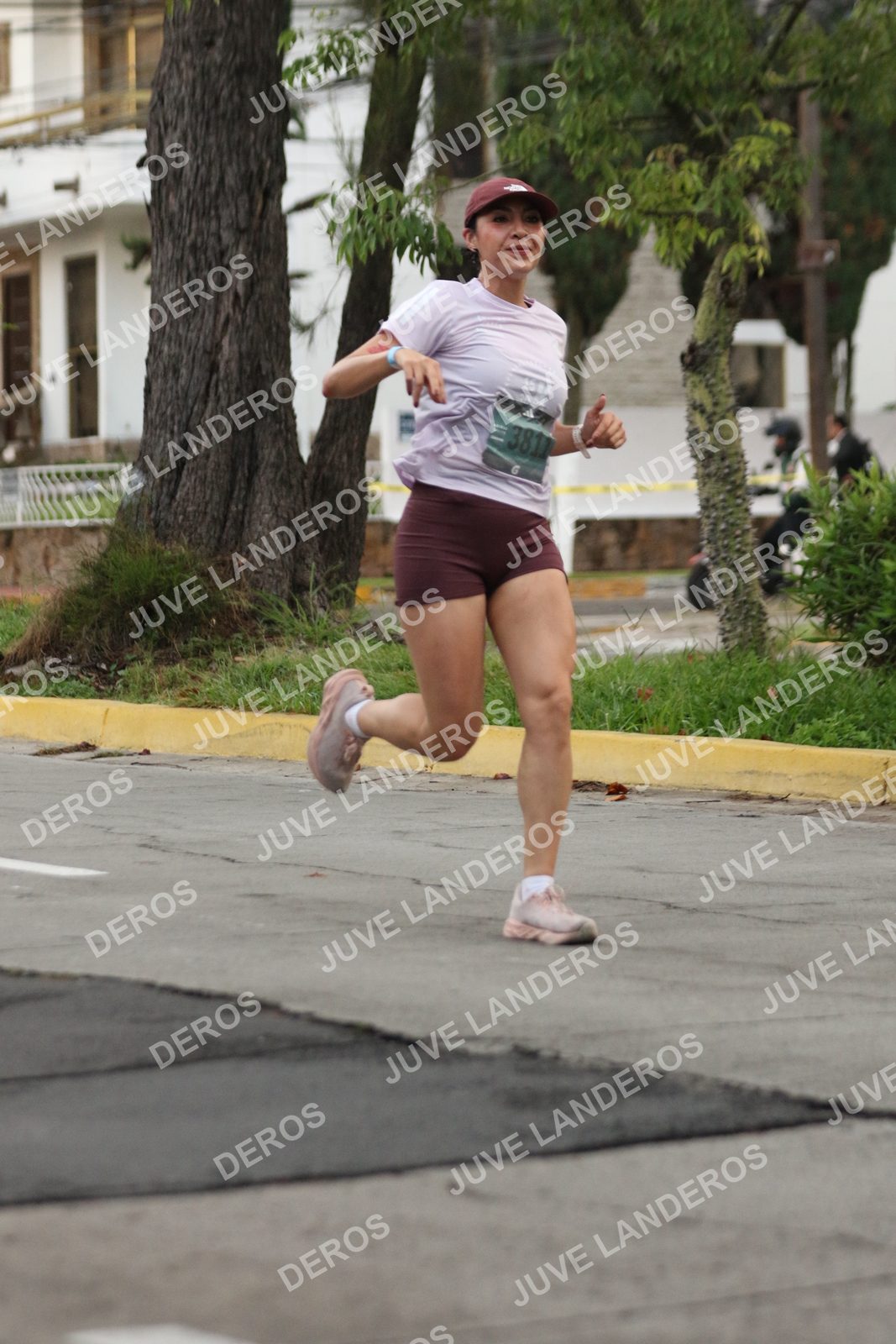 Foto de ADIDAS SPLITS GUADALAJARA 15K / 30K en Av. San Ignacio esquina Av. Ignacio L. Vallarta, Zapopan a las 06:52 · dorsal 381