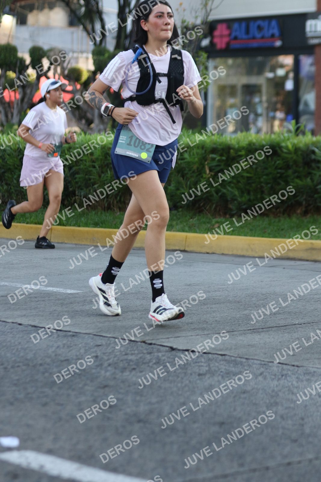 Foto de ADIDAS SPLITS GUADALAJARA 15K / 30K en Av. San Ignacio esquina Av. Ignacio L. Vallarta, Zapopan a las 07:40 · dorsal 1082