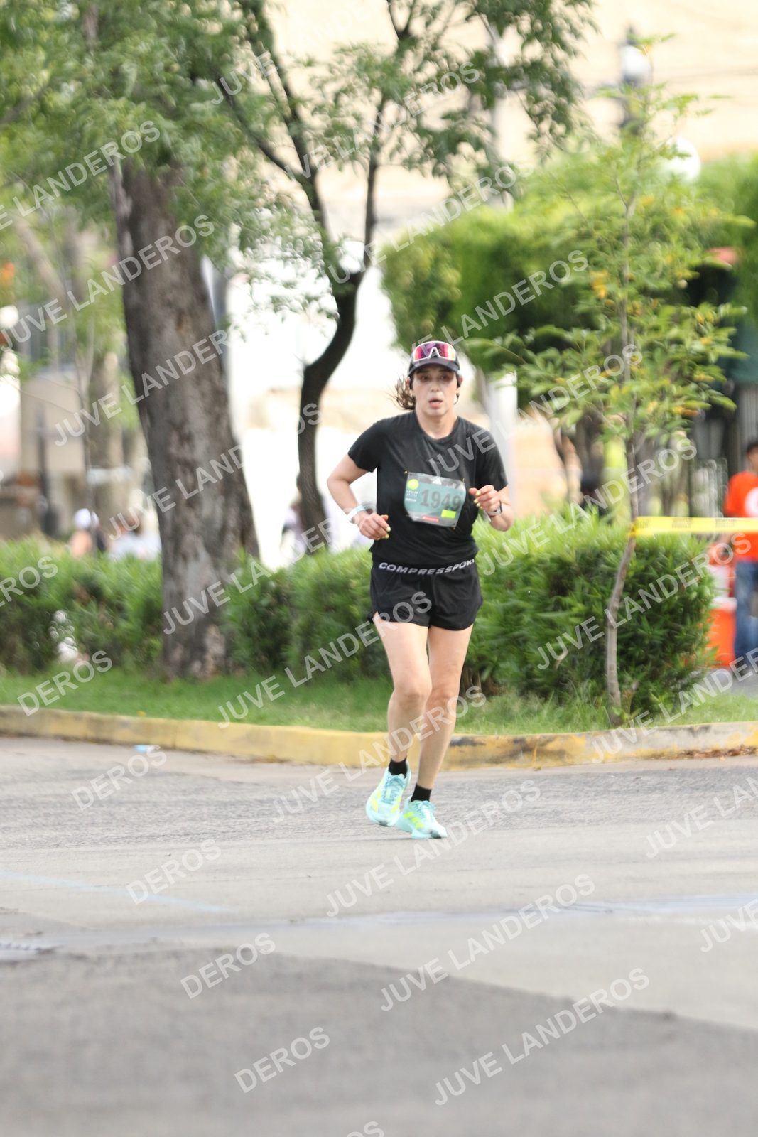 Foto de ADIDAS SPLITS GUADALAJARA 15K / 30K en Av. San Ignacio esquina Av. Ignacio L. Vallarta, Zapopan a las 09:02 · dorsal 1949